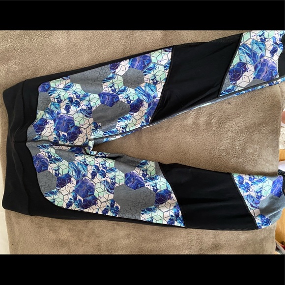 Workout leggings - size M - Picture 3 of 5